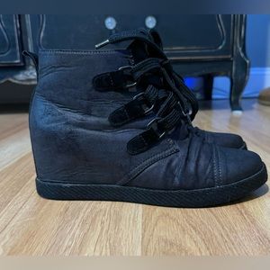 Aldo women’s wedge booties